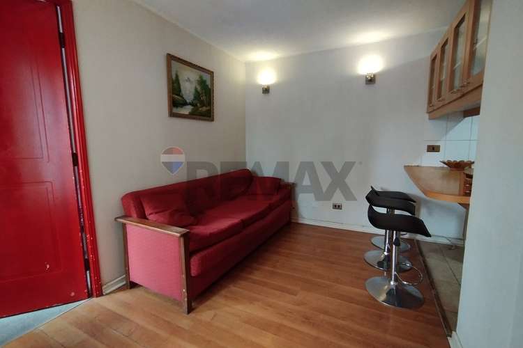 Arriendo amplio depto  1dorm 1b metro cal y canto - Imagen 6