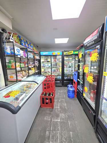 SE ARRIENDA LOCAL COMERCIAL PARA BOTILLERÍA  CON  PATENTE