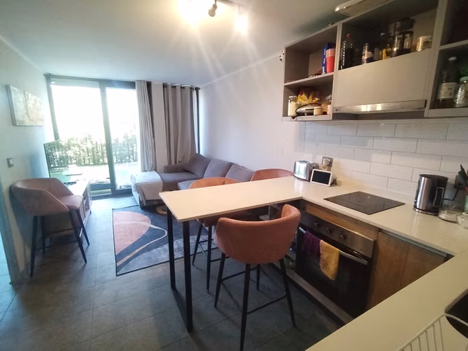 VENTA DE DEPARTAMENTO SEMINUEVO CON  AMPLIO PATIO PRIVADO
