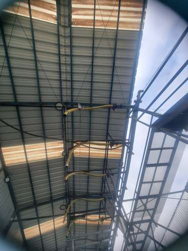 OFICINAS C/ LINEA DESINFECCION  Y AGUA INDUSTRIAL UF367