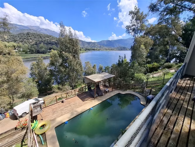 Casa 120 m2 en 5271 m2 terre. A 50 mts de acceso a Laguna
