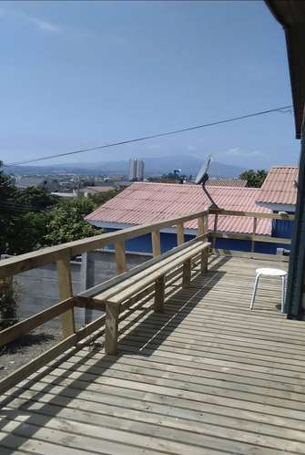 VENDE sitio de 400m2, con 2 cabañas, con vista, Co