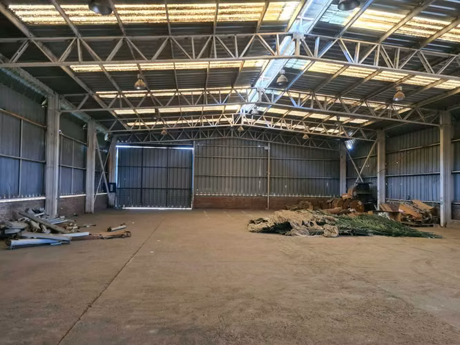 Espectacular propiedad industrial