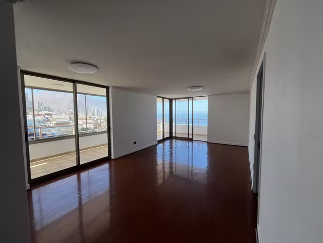 Arriendo amplio departamento de 4 habitaciones - Imagen 7