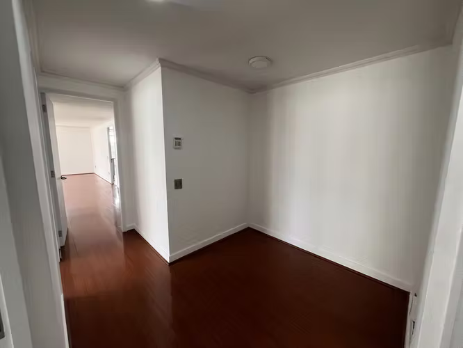 Arriendo amplio departamento de 4 habitaciones - Imagen 12