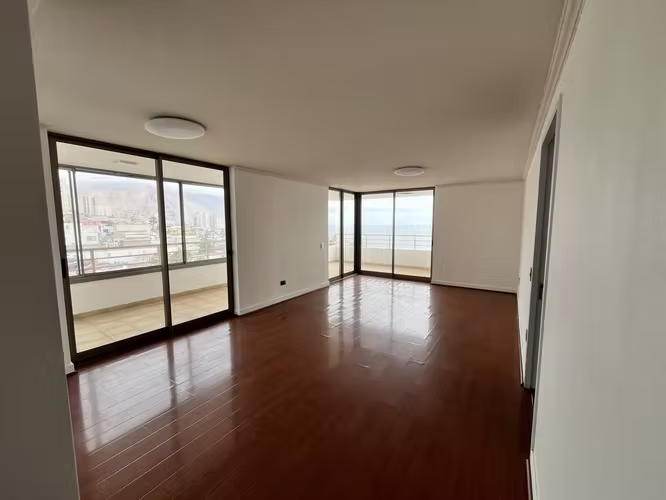 Arriendo amplio departamento de 4 habitaciones - Imagen 4