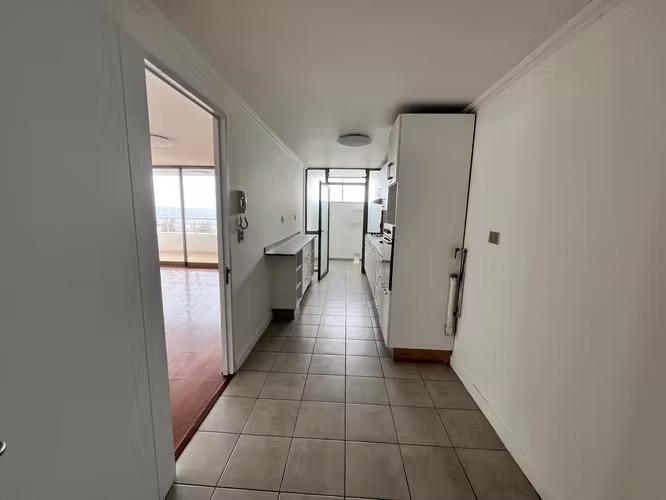 Arriendo amplio departamento de 4 habitaciones - Imagen 5