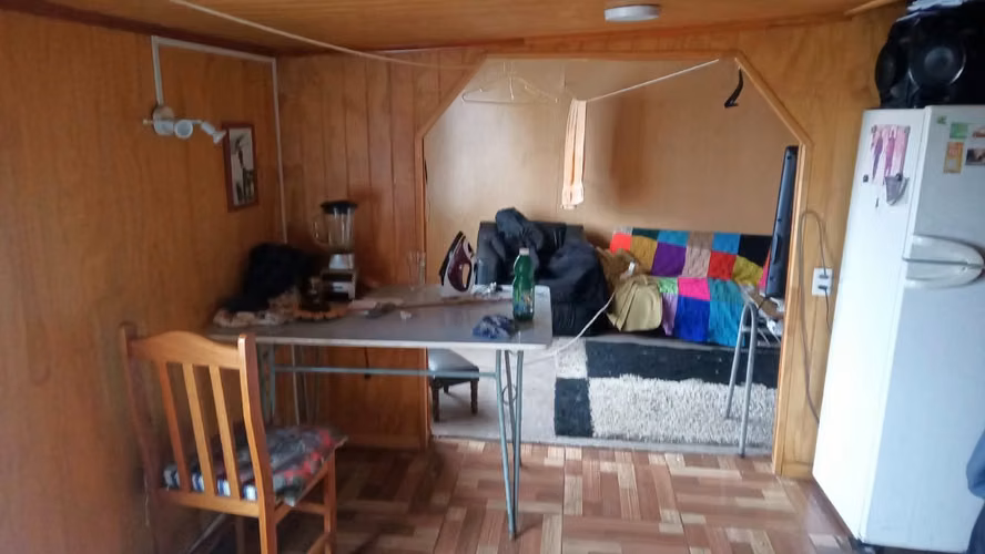 VENDO CASA SECTOR SUR CALLE LAS HERAS - Imagen 13