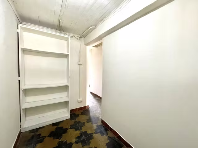 Vivienda interior cerca a metro Trinidad - Imagen 6