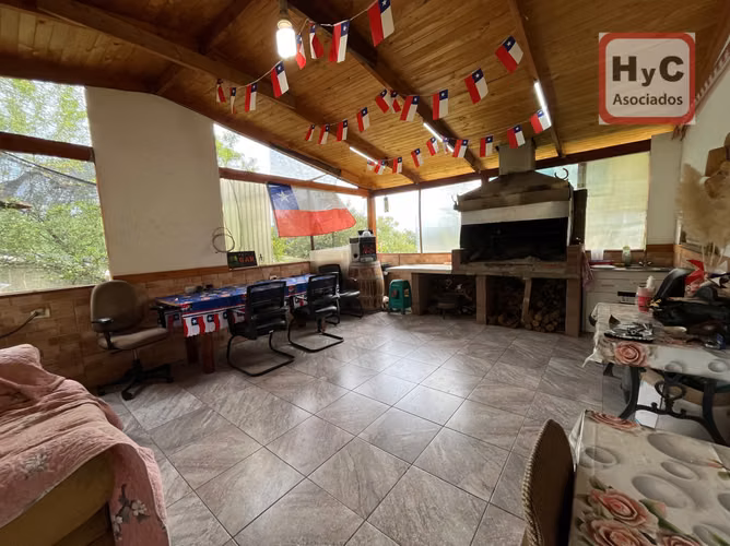 Parcela 5.080 m² con casa y quincho en Huelquén
