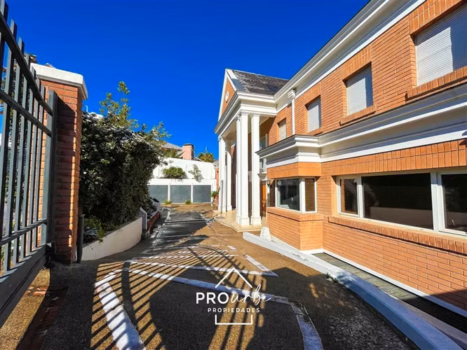 Casa en arriendo de 7 dorm. en Las Condes - Imagen 8