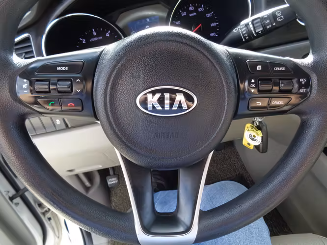 kia carnival año 2018 diesel aut.sello verde recien llegada - Imagen 17