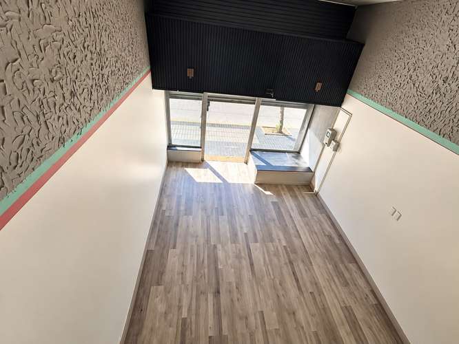Oportunidad inversionistas! 2 locales en venta, Traslaviña, Viña del Mar.