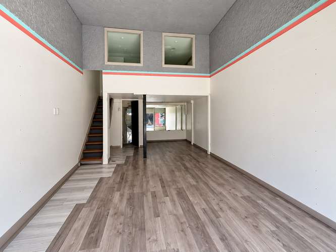 Oportunidad inversionistas! 2 locales en venta, Traslaviña, Viña del Mar.