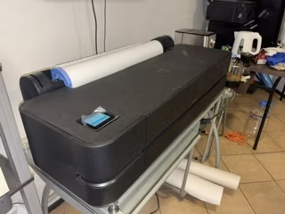 PLOTTER HP DESIGNJET T250 24"