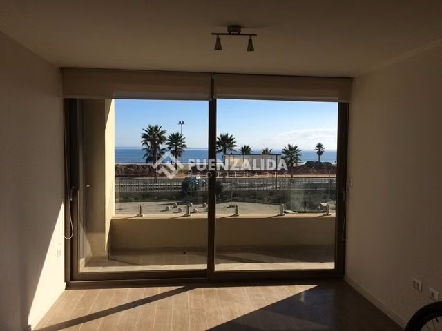 Departamento en arriendo de 2 dorm. 2 baños, en Coquimbo - Imagen 2