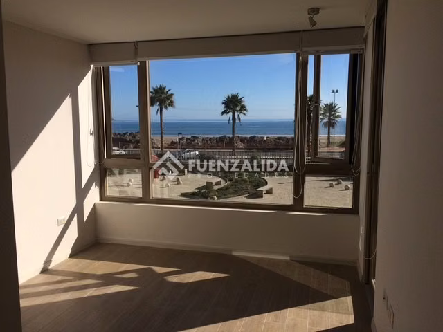 Departamento en arriendo de 2 dorm. 2 baños, en Coquimbo