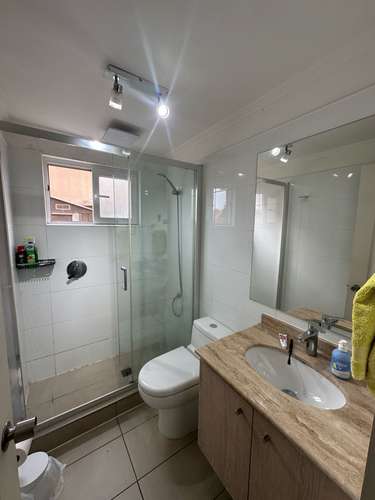 EN VENTA MODERNA CASA EN CONDOMINIO CERRADO (185167)