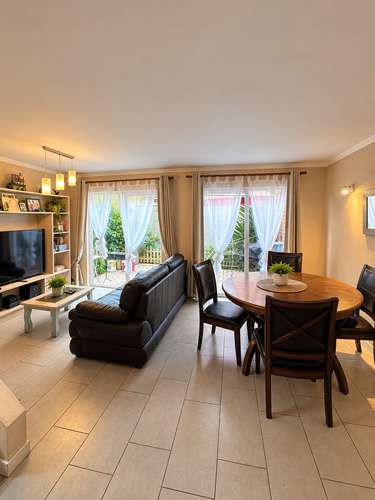 EN VENTA MODERNA CASA EN CONDOMINIO CERRADO (185167)