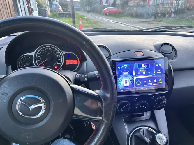 Mazda 2 Sport año 2015