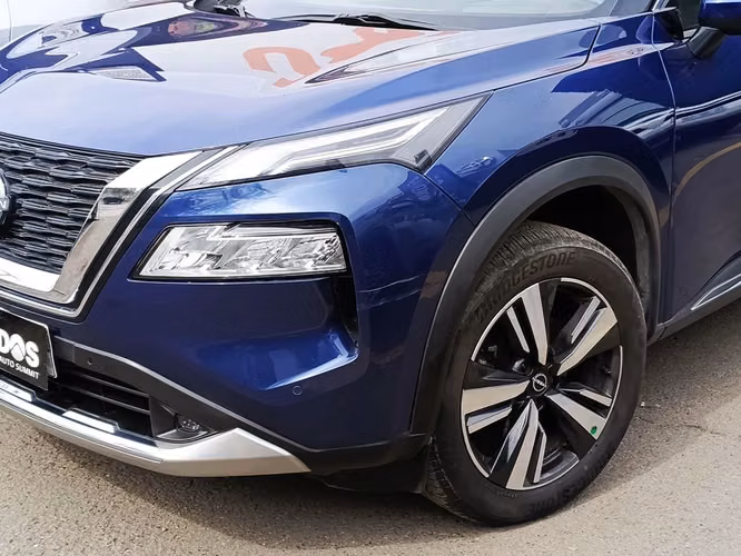 NISSAN X-TRAIL 2023 - Imagen 4
