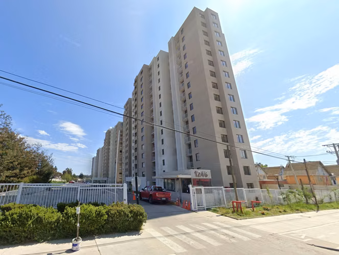 DEPARTAMENTOS EN CONDOMINIO BARRIO PARQUE CURAUMA - Imagen 3