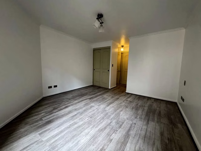 Las Condes 1 dormitorio estacionamiento y bodega (185173)