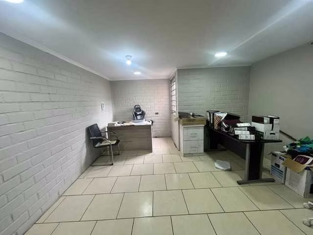 Casa Remodelada con Destino Comercial  (185180)