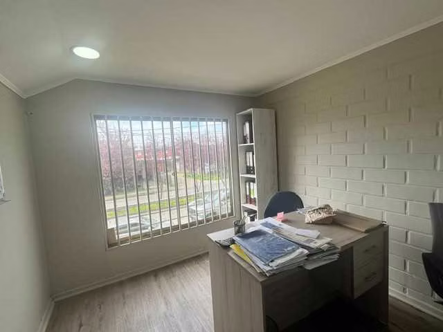 Casa Remodelada con Destino Comercial  (185180)