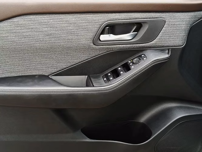 NISSAN X-TRAIL 2024 - Imagen 9