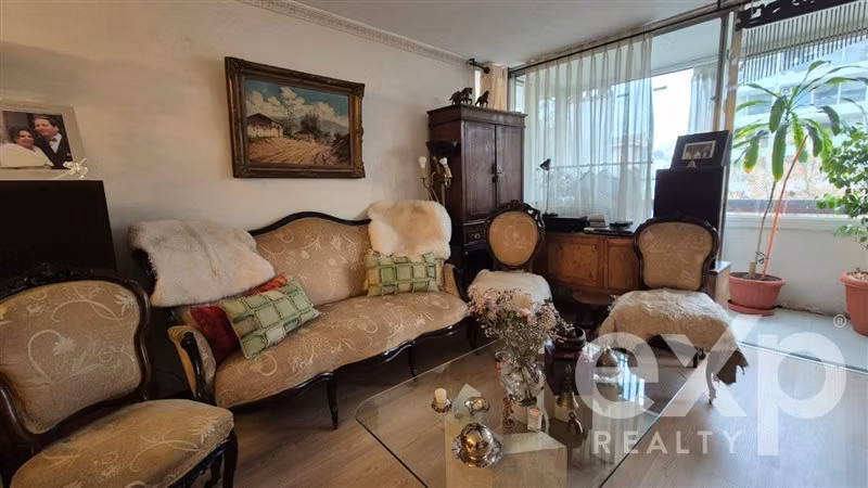 Amplio departamento 3D + 2B en Barrio Pocuro - Imagen 11