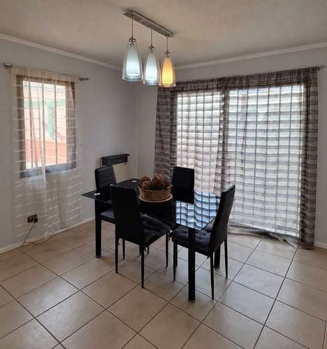 Casa de Dos Pisos En Arriendo En Calama (185159)