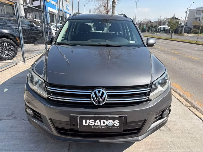 VOLKSWAGEN TIGUAN 2015