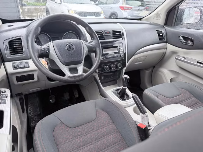 2020 Dongfeng S500 1.5 4X2 5MT 5P. - Imagen 6