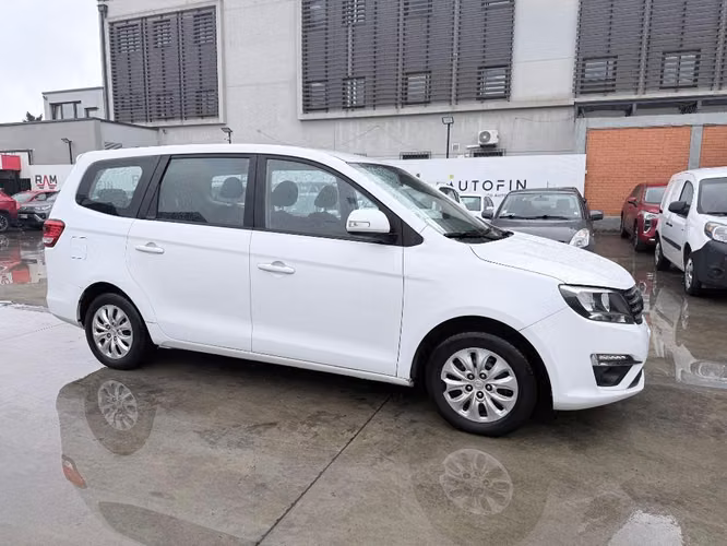 2020 Dongfeng S500 1.5 4X2 5MT 5P. - Imagen 3