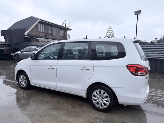 2020 Dongfeng S500 1.5 4X2 5MT 5P. - Imagen 5