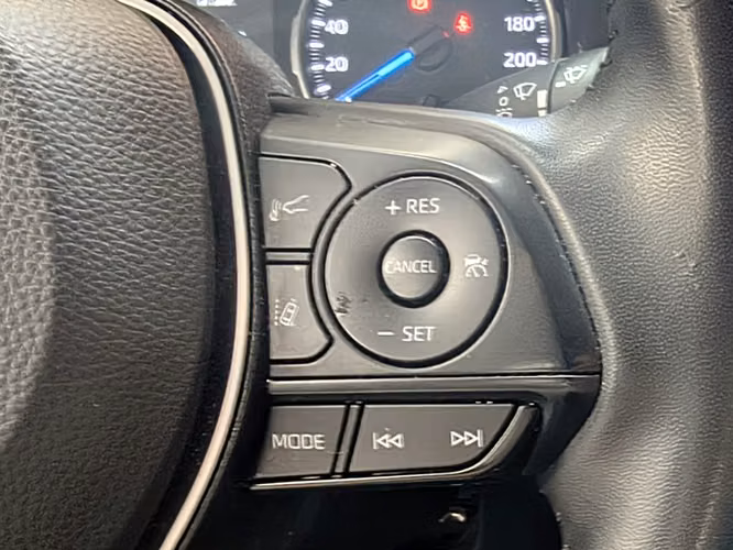 TOYOTA RAV4 2025 - Imagen 16