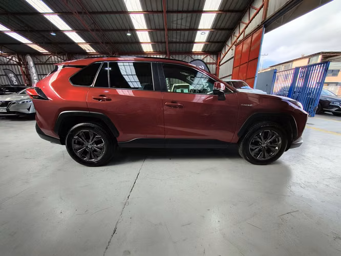 TOYOTA RAV4 2025 - Imagen 5