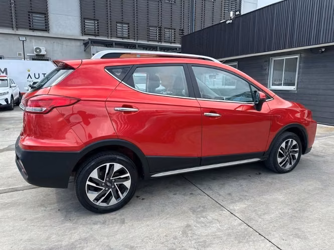 Jac Js3 1.6 COMFORT 4X2 MT 5P. - Imagen 4