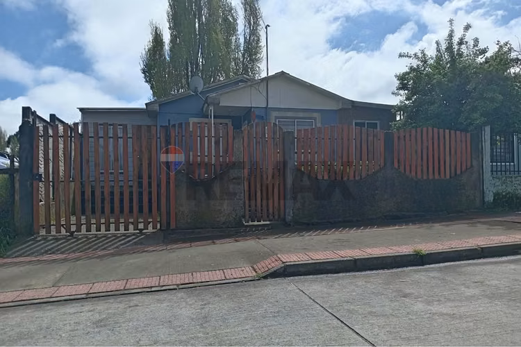 Venta de casa en yumbel