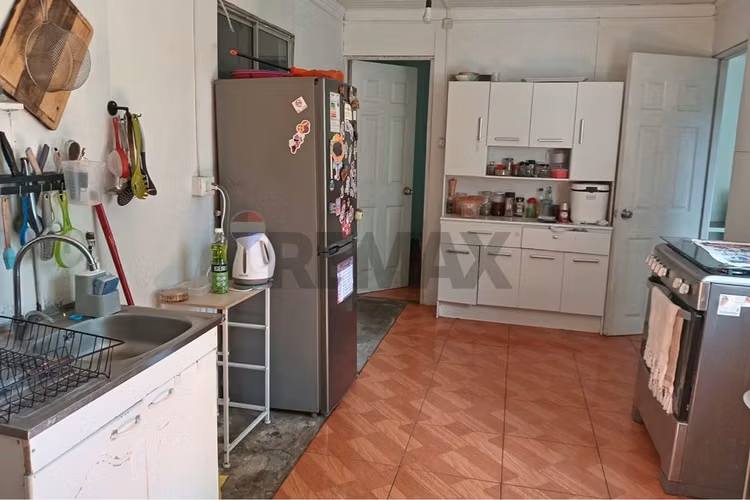 Venta de casa en yumbel