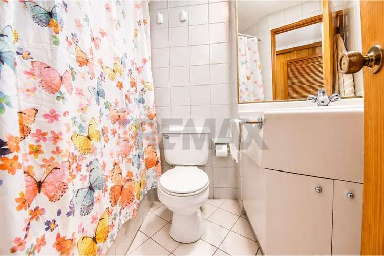 Amplio dpto 4 dorm y 3 baños en las condes - Imagen 17