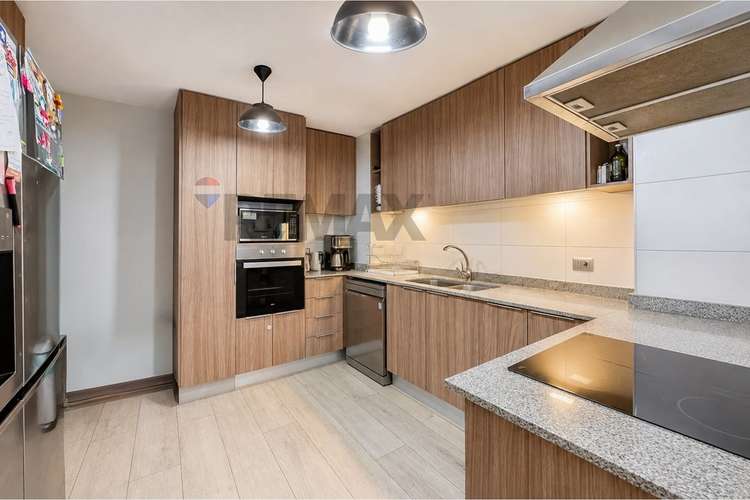 3d 2 b, 1 medio baño, sala de estar, 2e, 1b. - Imagen 11