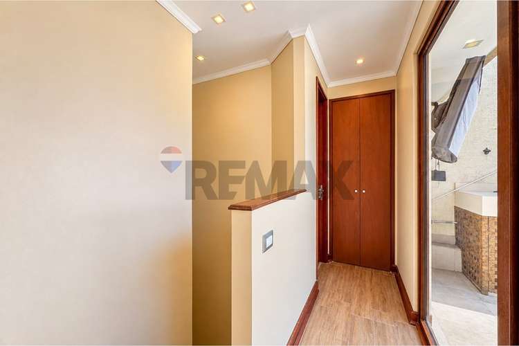 Dúplex seminuevo con quincho privado - las condes - Imagen 15