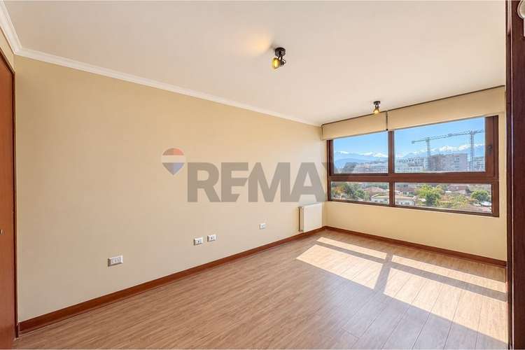 Dúplex seminuevo con quincho privado - las condes - Imagen 11