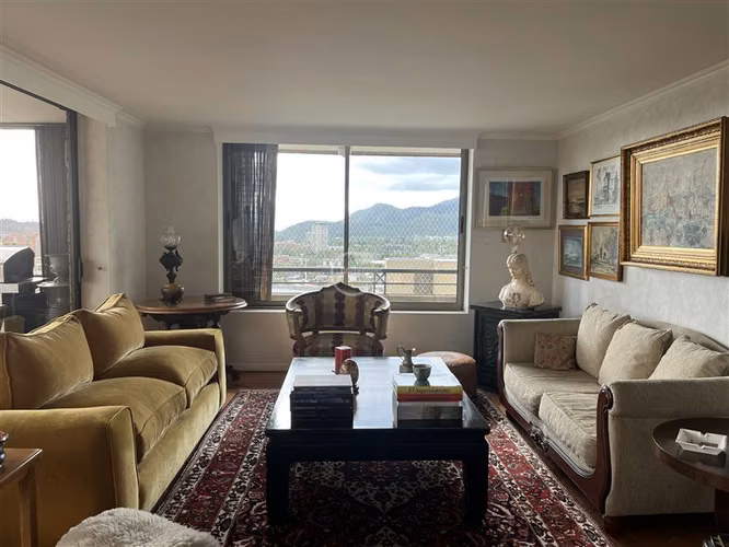 Departamento en venta de 4 dorm. en Las Condes - Imagen 2