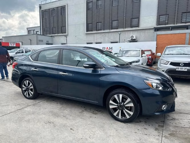 Sentra 1.8 EXCLUSIVE 4X2 CVT AT 4P. - Imagen 3