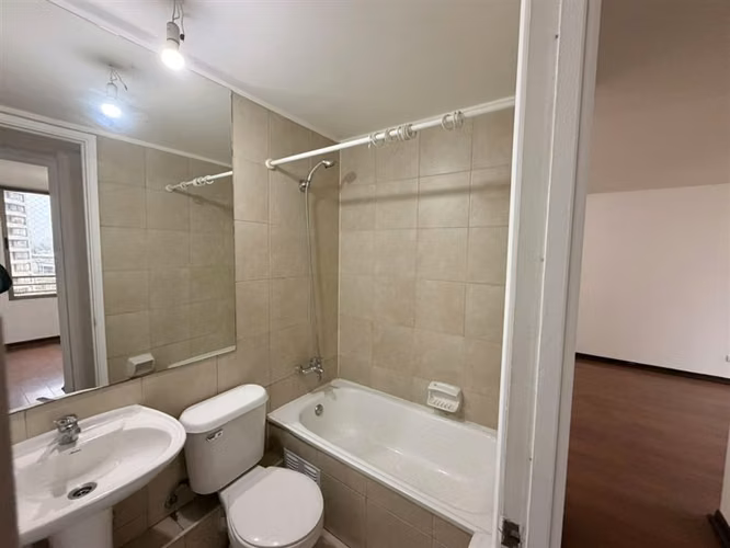Departamento en arriendo de 3 dorm. en Macul - Imagen 9