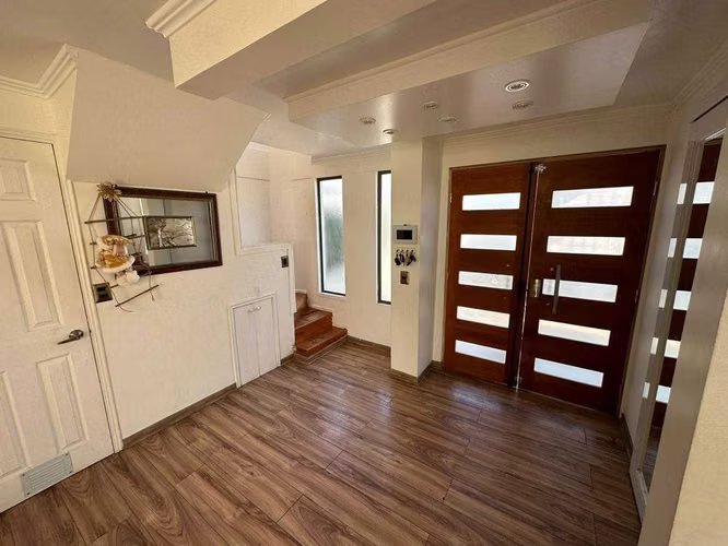 Casa Amplia con Moderna Distribución (185198) - Imagen 8