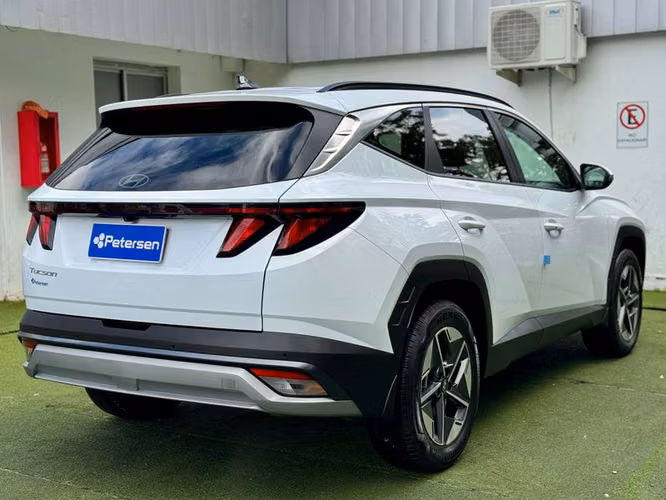 HYUNDAI TUCSON NX4 2.0 AT PLUS - 2025 | 4895 - Imagen 14